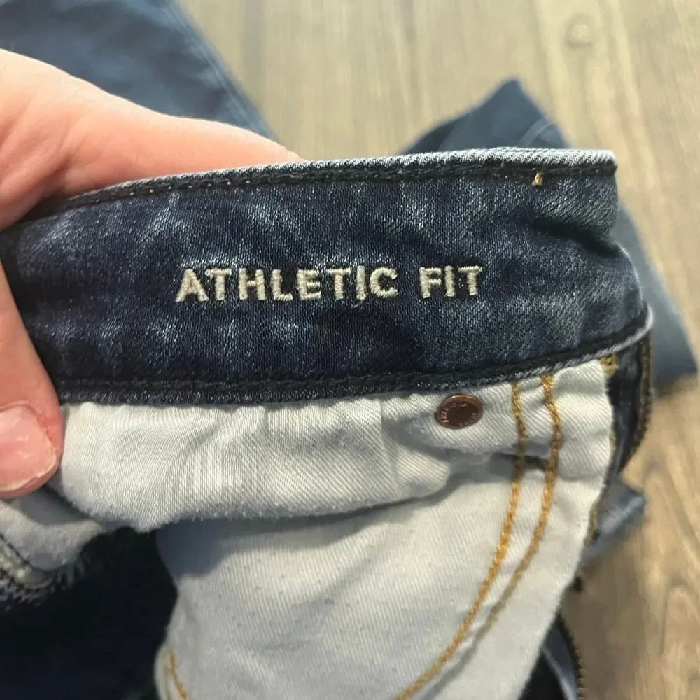 American Eagle Mens Athletic Fit Straight Leg Jeans Mid Rise Blue Size 26x28